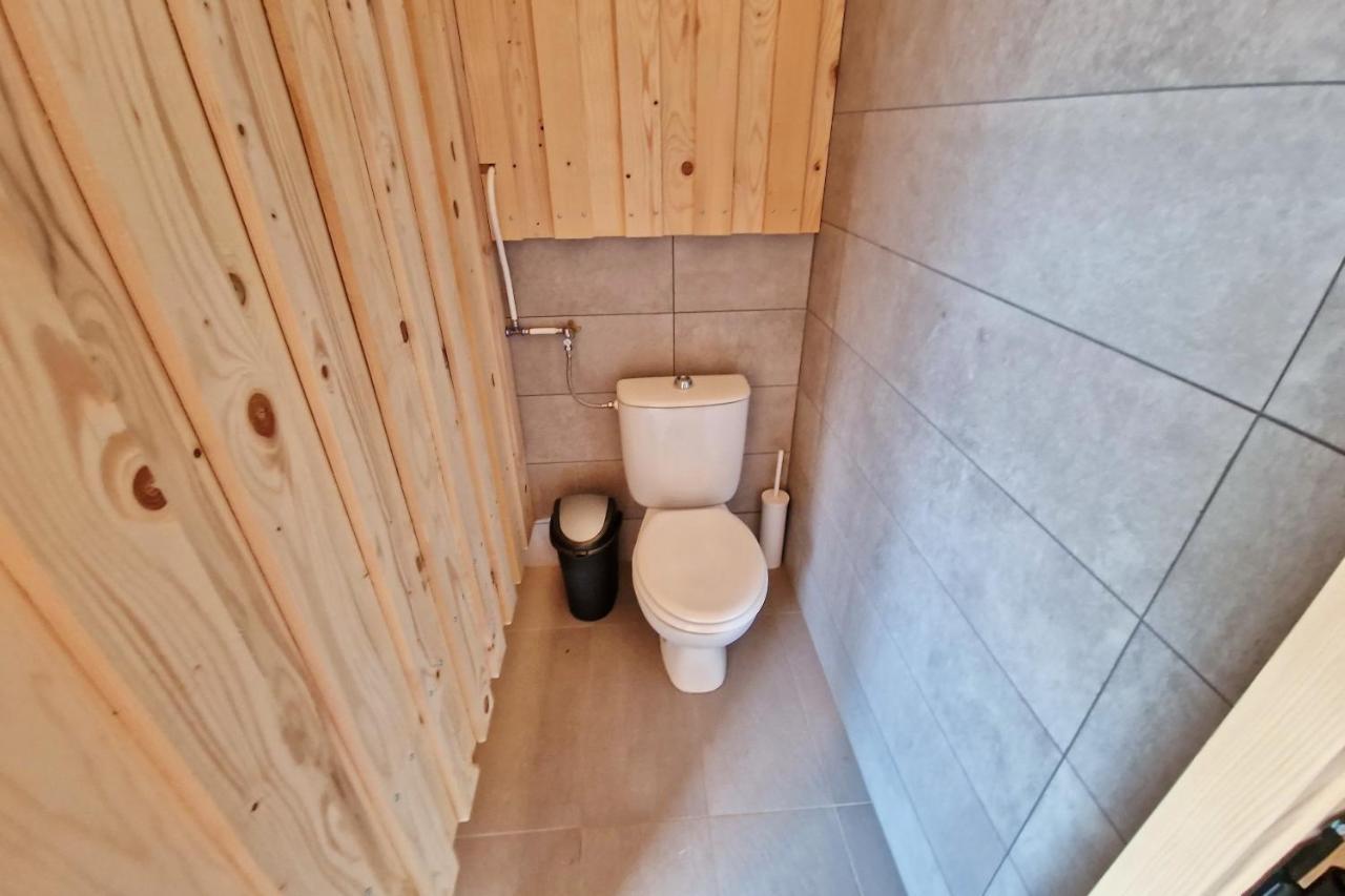 Hotel Kamp Beli Gaber Stari Trg pri Lozu Zewnętrze zdjęcie